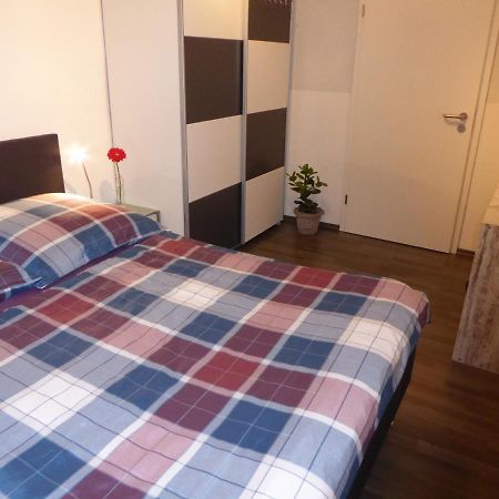 Weiss-Ferienwohnung เควดลินบวร์ก ภายนอก รูปภาพ