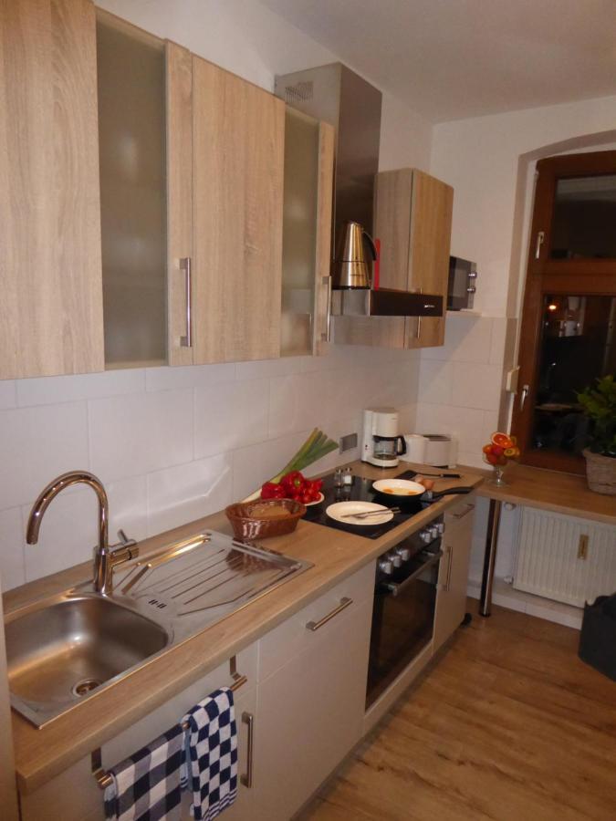 Weiss-Ferienwohnung เควดลินบวร์ก ภายนอก รูปภาพ